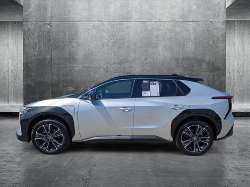 2025 Toyota bZ4X Limited