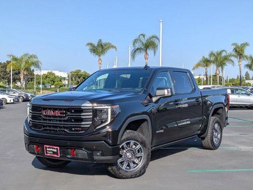 Onyx Black 2024 GMC Sierra 1500 AT4