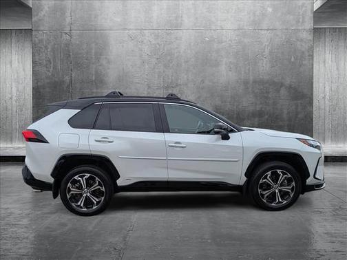 2025 Toyota RAV4 Hybrid SE