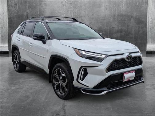 2025 Toyota RAV4 Hybrid SE