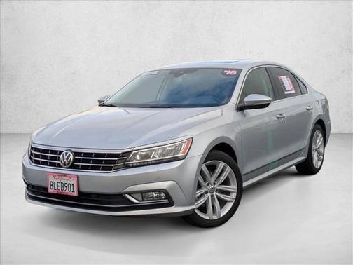 2018 Volkswagen Passat 2.0T SEL Premium