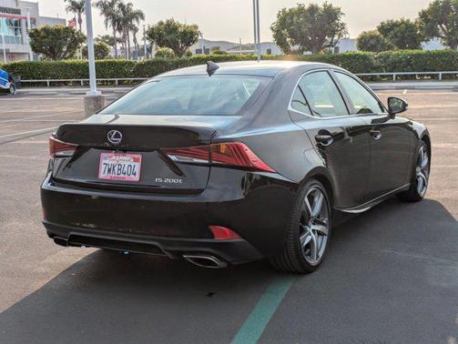 Obsidian 2017 Lexus IS 200t Base