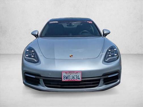 2018 Porsche Panamera 4