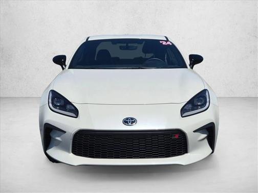 Halo 2024 Toyota GR86 Premium