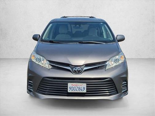Silver/Gray 2019 Toyota Sienna LE