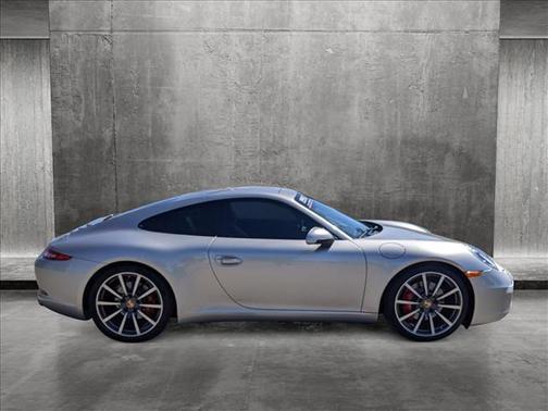 Photo 5 of 25 of 2013 Porsche 911 Carrera S