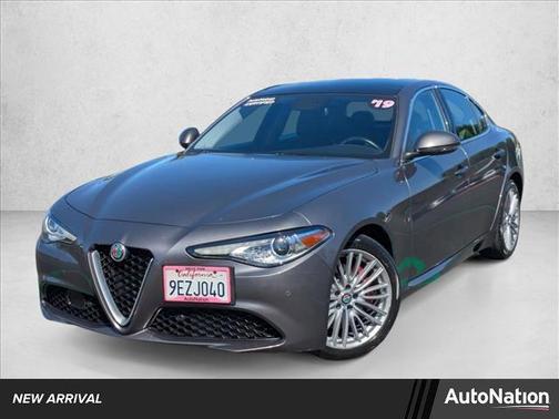 2019 Alfa Romeo Giulia Ti Lusso
