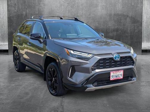 2023 Toyota RAV4 Hybrid SE