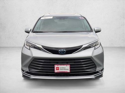 2022 Toyota Sienna Limited