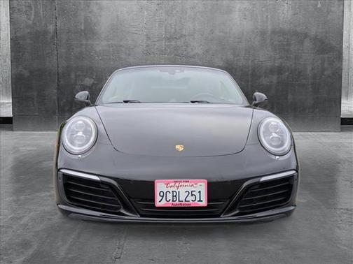 2017 Porsche 911 Carrera