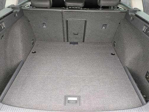 2015 Volkswagen Golf SportWagen TDI S 4-Door