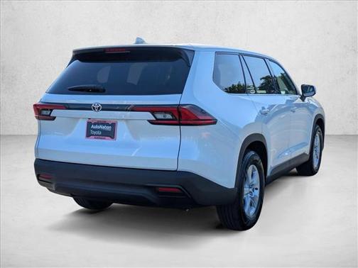 2026 Toyota Highlander LE