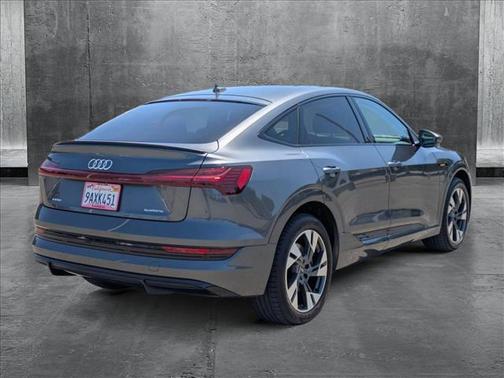 2022 Audi e-tron Sportback S line Premium