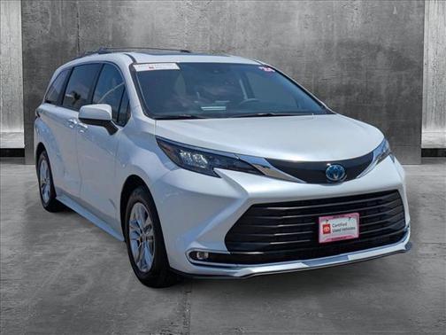 2024 Toyota Sienna XLE 7 Passenger