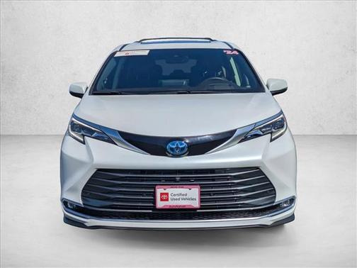 2024 Toyota Sienna Platinum 7 Passenger