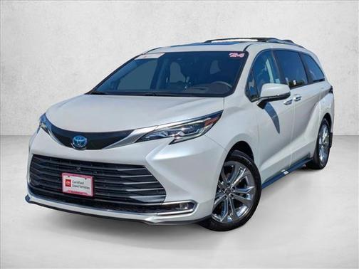 2024 Toyota Sienna Platinum 7 Passenger
