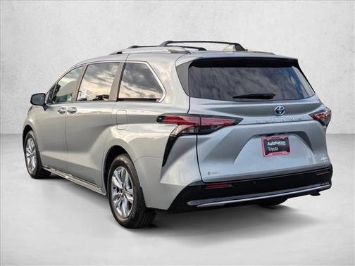 2025 Toyota Sienna Limited