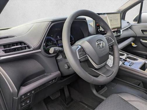 2025 Toyota Sienna Limited