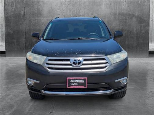 2012 Toyota Highlander SE