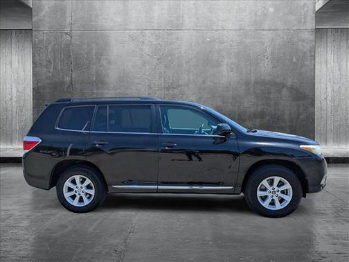 2012 Toyota Highlander SE