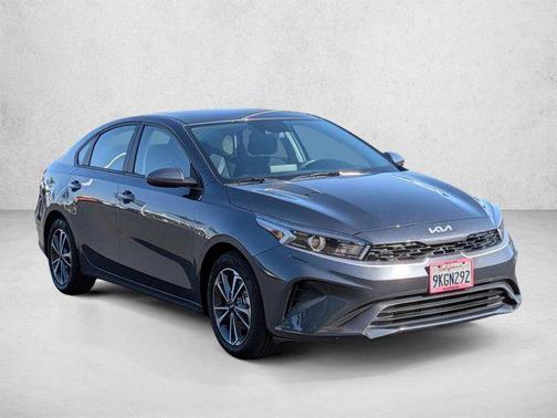 Gravity Gray 2024 Kia Forte LXS