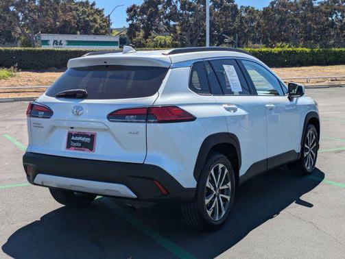 2023 Toyota Corolla Cross XLE