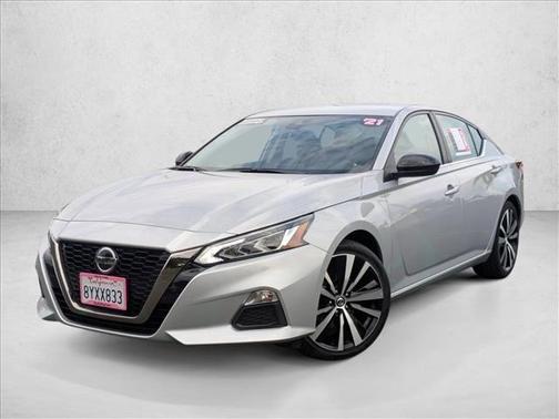 2021 Nissan Altima SR FWD