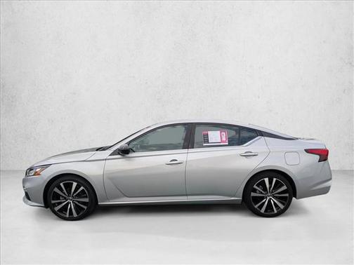 2021 Nissan Altima SR FWD