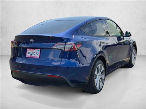 Deep Blue Metallic 2023 Tesla Model Y Long Range Dual Motor All-Wheel Drive