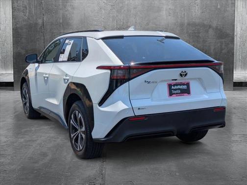 2025 Toyota bZ4X XLE