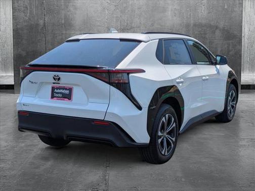 2025 Toyota bZ4X XLE