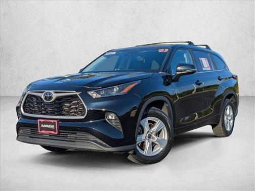2023 Toyota Highlander LE