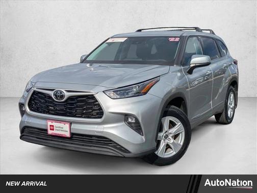 2022 Toyota Highlander LE
