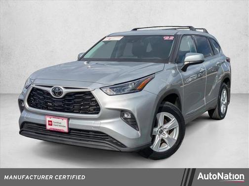 2022 Toyota Highlander LE