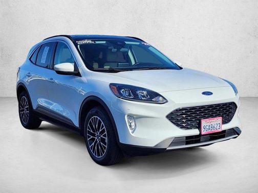 Oxford White 2022 Ford Escape SEL