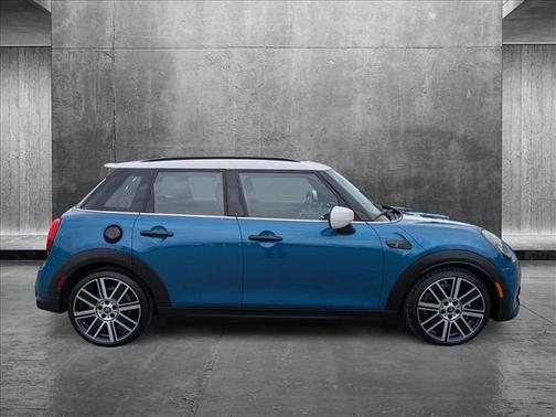 2022 MINI Hardtop Cooper S