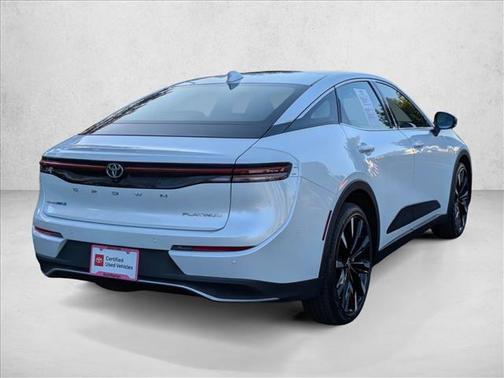 2023 Toyota Crown Platinum