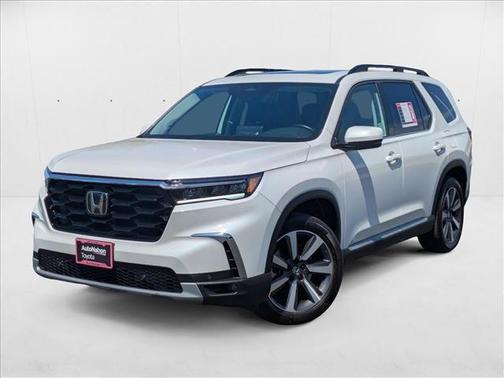 2023 Honda Pilot Touring 8-Passenger