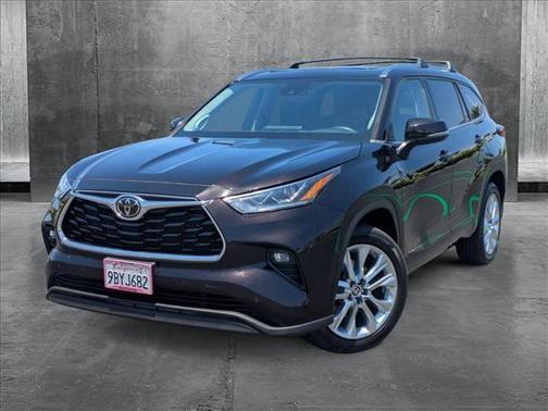 2022 Toyota Highlander Limited