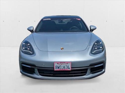2018 Porsche Panamera 4