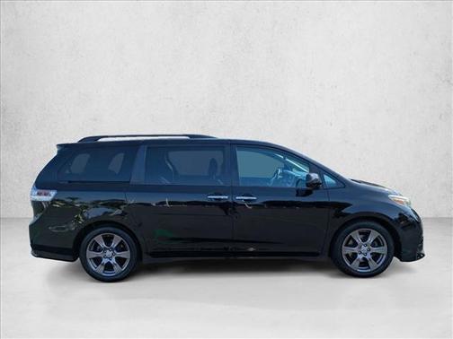 2017 Toyota Sienna SE