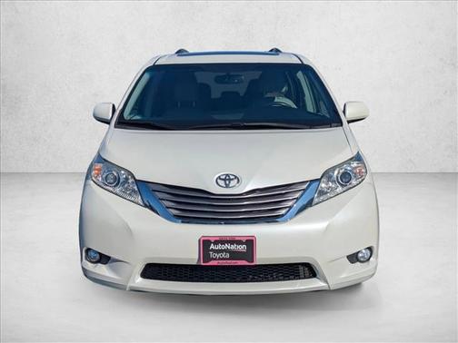 2017 Toyota Sienna XLE Premium