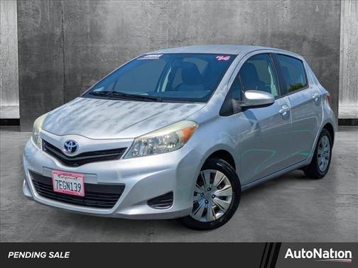 2014 Toyota Yaris LE