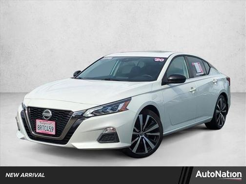 2020 Nissan Altima SR FWD