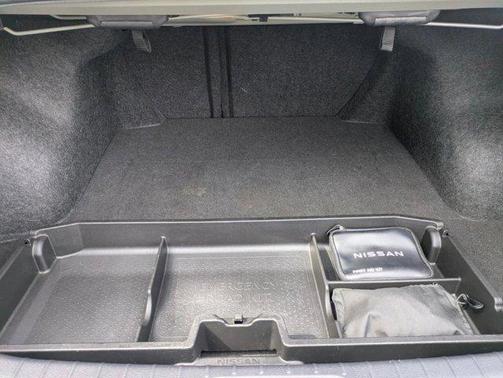 Brilliant Silver Metallic 2020 Nissan Altima SR FWD
