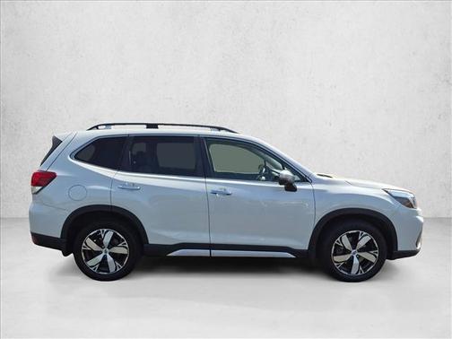 Crystal White Pearl 2019 Subaru Forester Touring