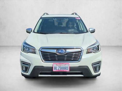 Crystal White Pearl 2019 Subaru Forester Touring