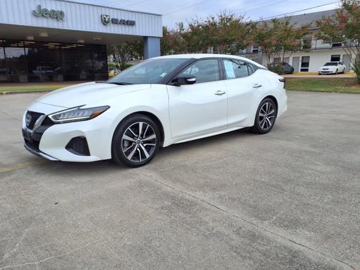 2023 Nissan Maxima SV