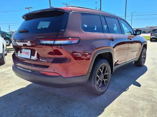 2025 Jeep Grand Cherokee L Laredo