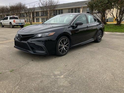 2023 Toyota Camry SE Nightshade